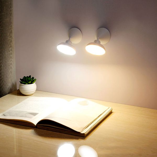 Nuova lampada a induzione del corpo umano Lampada da comodino ricaricabile tramite USB Armadio da corridoio Lampada da parete a induzione a LED intelligente