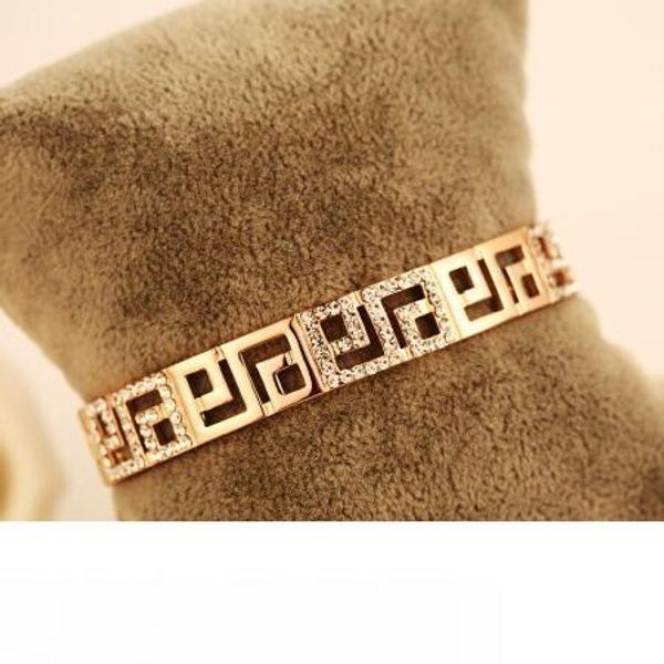 

классические выдалбливают письмо браслеты для женщин старинные позолоченные циркон коренастый bnagles заявление ювелирные изделия модные акс, Golden;silver