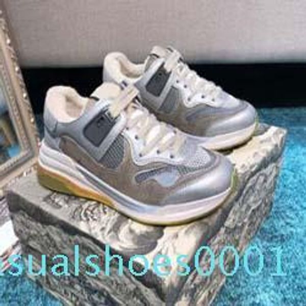 

2020 designer shoes ultrapace low sneakers casual mens shoes for women platform beige black tripler sports trainer ultrapaces ac01