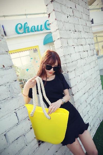 

2020 new women's shoulder bag candy color beach bag silicone jelly zipper fashion large capacity female beach