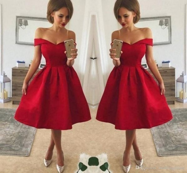 Neue Designer-Cocktailkleider im schlichten Stil, billig, rot, schulterfrei, gerüschter Satin, knielang, A-Linie, Abschlussball-Party-Kleider, Kleider für besondere Anlässe