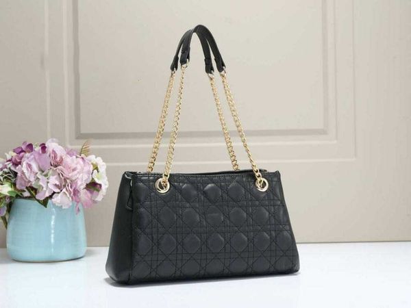 

fashion newset 2020 designer luxury chain simple one shoulder internal compartment large capacity crossbody bag