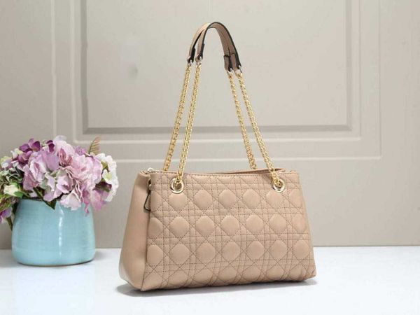 

fashion new arrival 2020 designer luxury chain simple one shoulder internal compartment large capacity crossbody bag