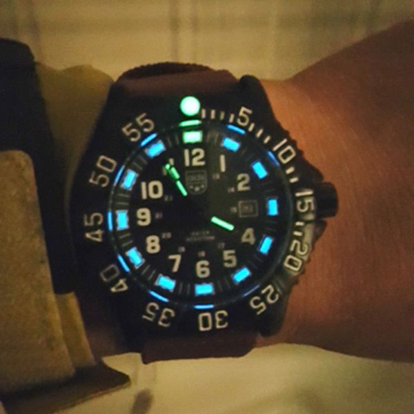 

sport wrist watch men luxury waterproof relogio masculino brand men's wristwatch quartz nylon strap blue green light, Slivery;brown