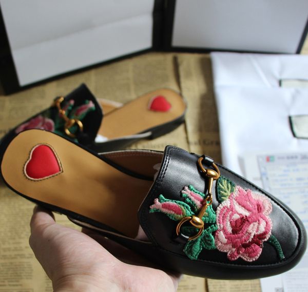 

2019ss with box fashion man woman designer shoe flower princetown glitter slipper summer luxury gladiator sandal outdoor slippers, Black