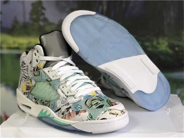 

2020 5 wings man basketball shoes multi -color av2405 -900 glow in the dark brand design 4kaws authentic sneakers with box size 40 -47, Black