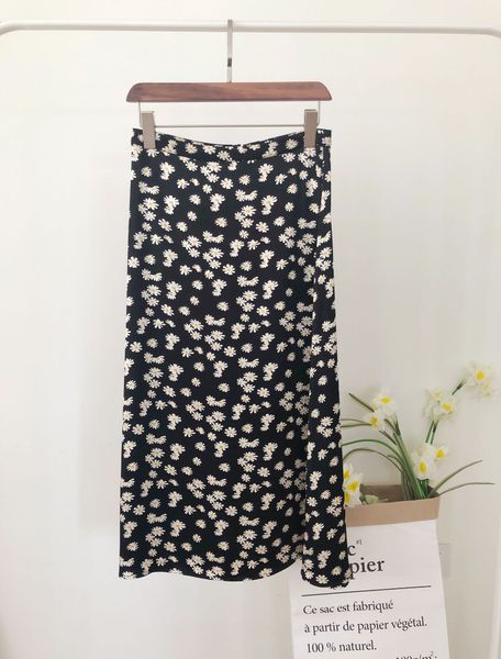 

women skirt 2019 french vintage daisy print joker a-line skirt, Black