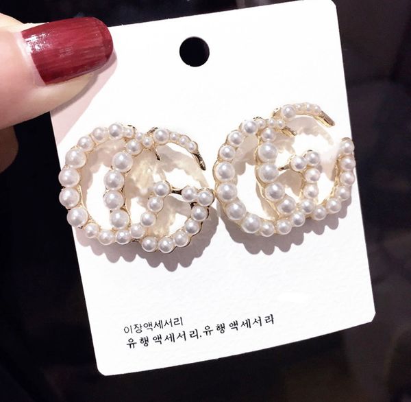 

2020 popular fashion exquisite personalized earrings pearl letter earrings daily gifts, Golden
