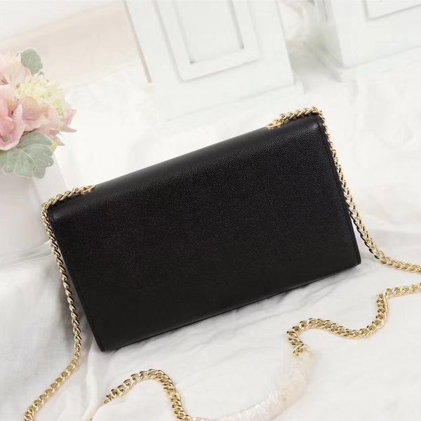 

New the female leather women bag 2017 women genuine leather women me enger bag vintage handbag de igner retro bag hipping