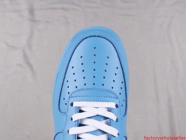 

with stock x 2019 1 designer sports shoes low mca white blue white red metallic silver men women running shoes sneakers