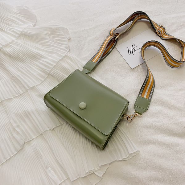 

2020 малый мешок женщин новые моды сумка широкий плечевой ремень простые моды площади сумки messager