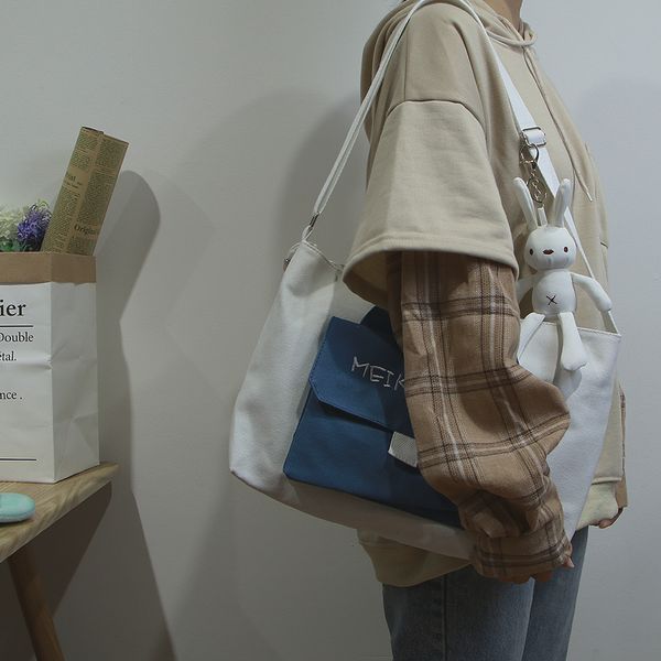

2020 ins wind korean version of the arts and arts girl canvas bag college students large capacity shoulder messenger bag