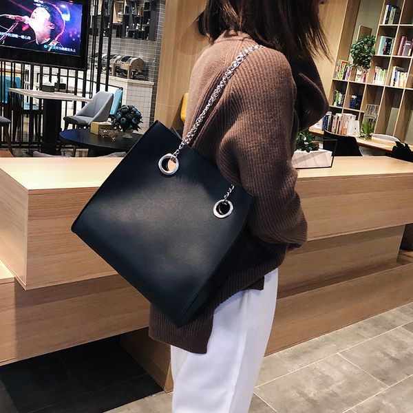 

new casual large bag ladies korean version of the wild tide high-capacity chain student shoulder messenger bag