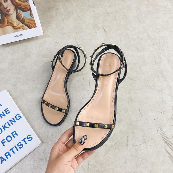 

2020 sandals block heels black shoes for women buckle strap women's chunky beige fashion gladiator sandals women comfort block