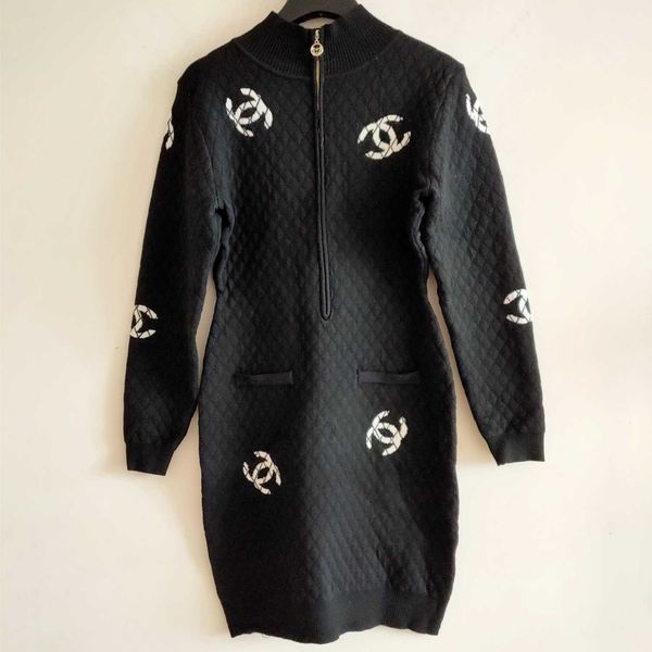 

spot real s 2019 autumn thin long-sleeved letter knit knee long skirt female slim temperament high-end 72228888888866, White;black