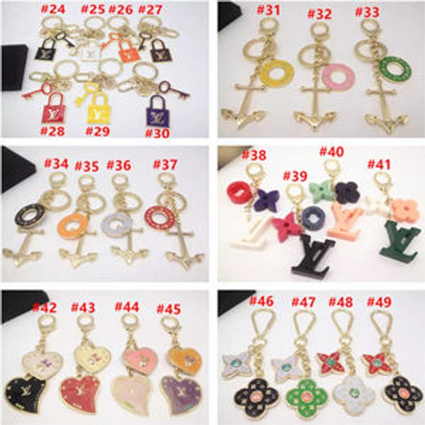 

69 color fa hion letter keychain france italy de igner keyring flower charm lock key pendant men women luxury heart keychain with box