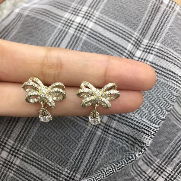 

2019 новй пѬодђк пеѬеилен дизайнеѬ еѬги женкий конѬђкоѬ клаа лк пи, Silver