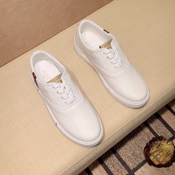 

2020 тройной s роскошный дизайн для мужчин платформа кроссовки black white бред мужские кроссовки мода кроссовки открытый повседневная обувь