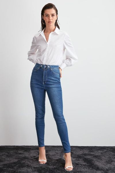 

trendyol belt detail high waist skinny jeans twoaw20je0294, Blue
