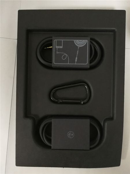 

Branded 3 0 wirele bluetooth foldable headphone head et with tereo ound earphone with ealed retail box