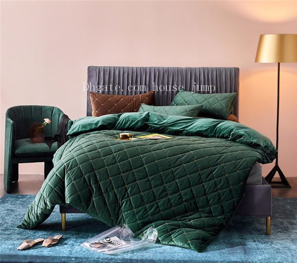 2019 Green H Letter Embroidery Comforters Sets Simple Men And