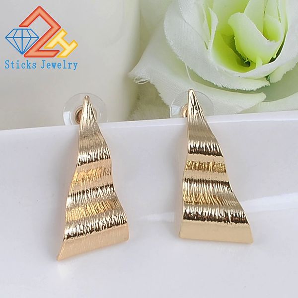 

Fashion statement earrings Geometric earrings For Women Hanging Earrings Stund Earing modern Jewelry, Golden;silver