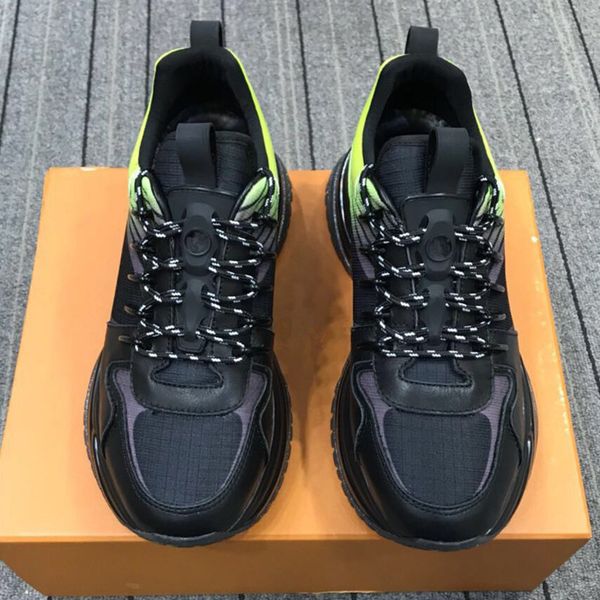 

2020 new men's leather casual sneakers