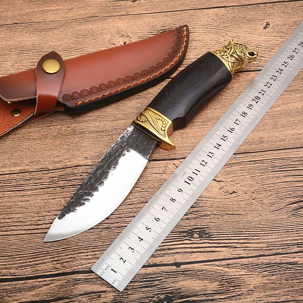 Nuovo coltello da caccia a lama fissa fatto a mano 7Cr17Mov lama a punta di goccia satinata manico in ottone con fodero in pelle