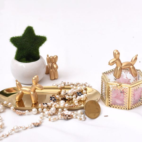 

[ddisplay]resin mini balloon dog jewelry display stand lovely puppy ring standing showcase glamour girls pendant display holder, Black