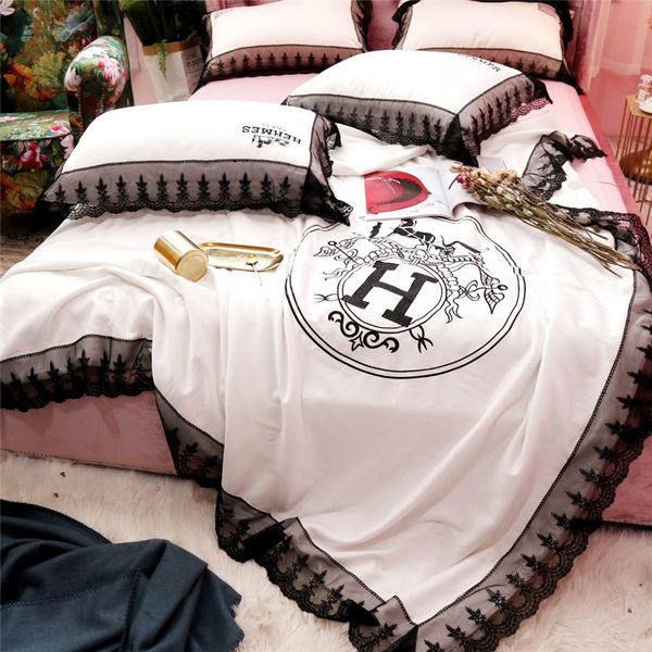 2019 H Letter 2019 New Comforter Horse Design Lace Decorate Girl