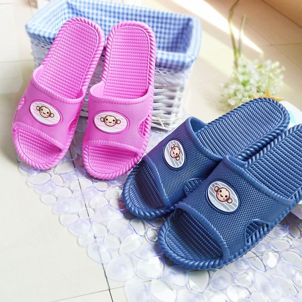 

2020 new bathroom slippers summer flip-flops men and women non-slip platform couple's home bath home slippers, Black