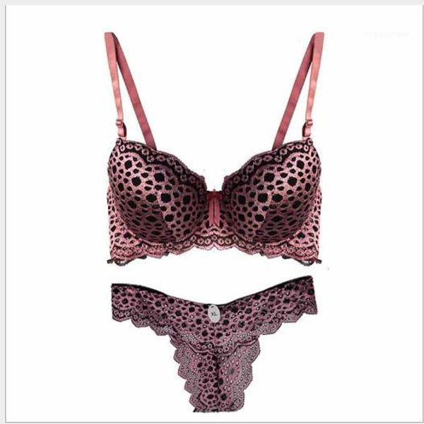 

casual ladies underwear lace traditional womens bras sets three quarters push up underwire solid color everyday, Red;black
