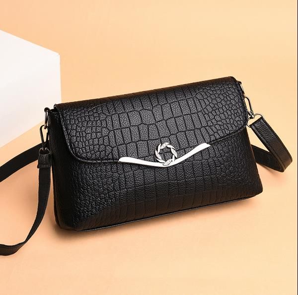 

european and american trend explosion models ladies bag 2020 four seasons wild one-shoulder diagonal package embossed fashion casual new fem