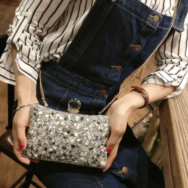 

women's dinner bag shoulder bag 2020 new diamond inlaid dinner hand grip chain slant span small square