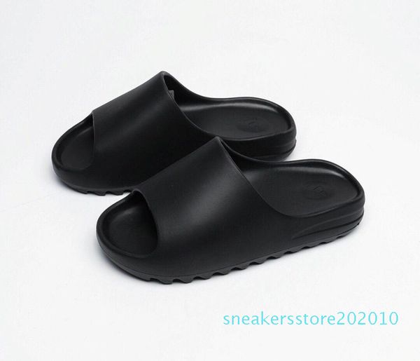 

anime naruto slippers naruto uchiha sasuke kakashi cosplay summer flip flops soft rubber beach water sandals x9167 s10, Black