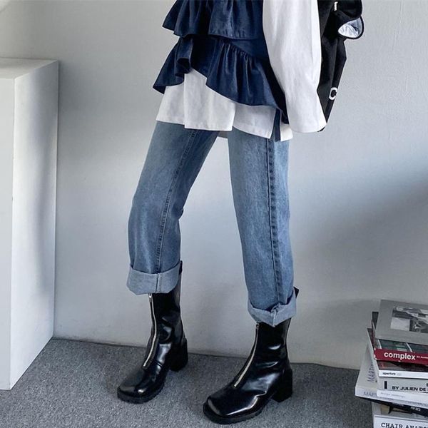 

korean version of 2020 winter harbor style retro worn white straight tube jeans, Blue