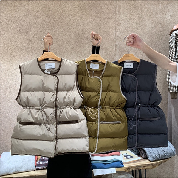 

winter new 2019 loose waist slim fashion round neck down cotton sleeveless vest female vest, Black;white