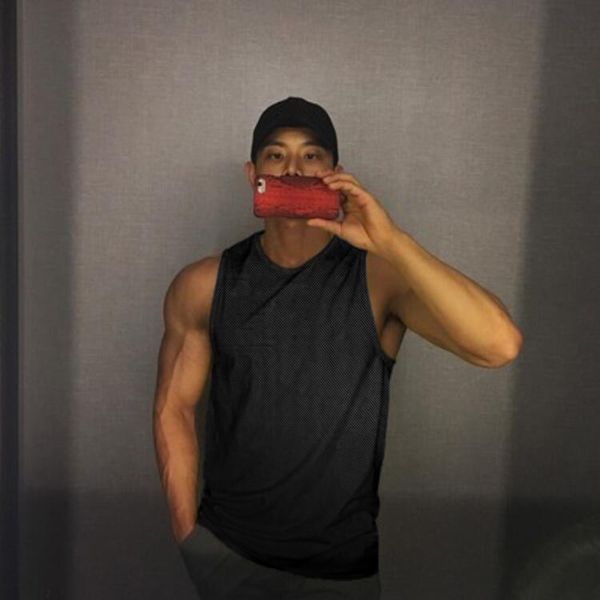 

summer gym clothing solid mesh bodybuilding stringer tank men fitness sleeveless shirt running vest singlets tanktop, White;black
