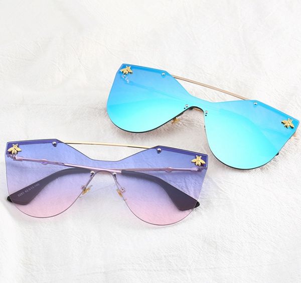 

in stockuv400 sun glasses fashion women sunglasses ,new arrival personality oversized sun shade women fashion sunglasses, White;black