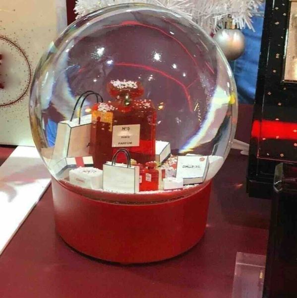 2020 New Red Electric Big Snow Globe Classics NO.5 Crystal Ball Limited Presente para Cliente VIP