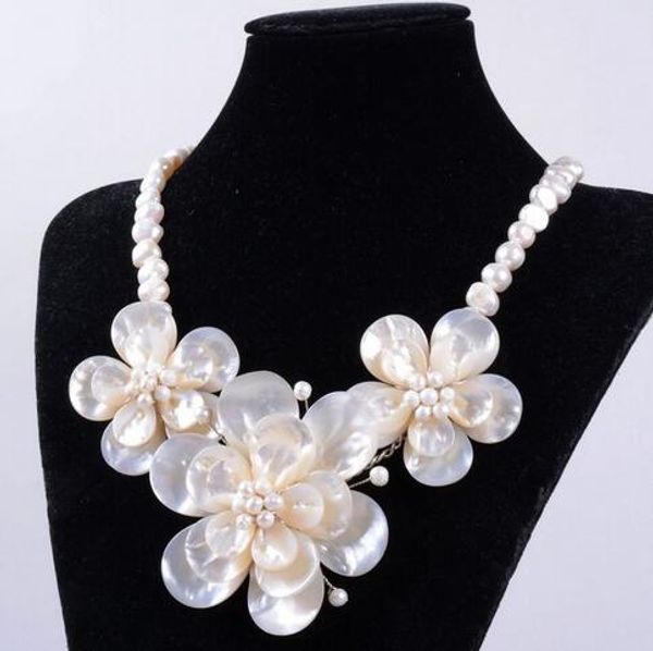 

new mother of pearl mop shell pearl 3pcs flower necklace 20, Silver
