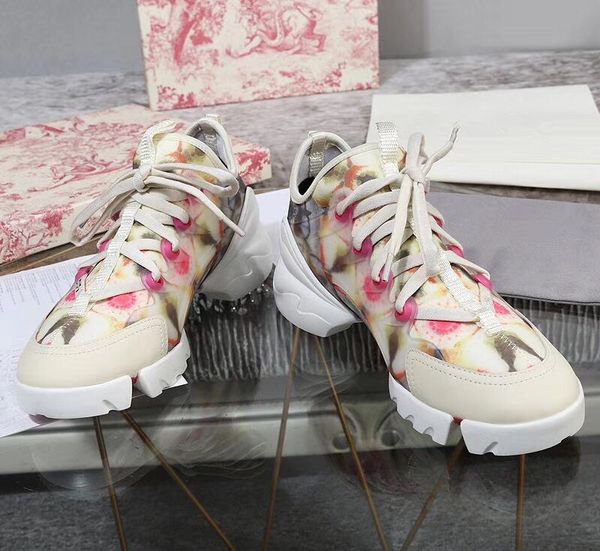 

2021 Luxury Designer Men Women Sneaker D-Connect Neoprene Sneaker Casual Shoes Low Top French Brand Shoe Walking Sports Trainers, 01