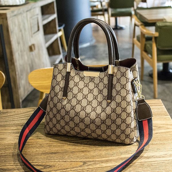 

female 2020 large hand hand capacity hand bag gd single shoulder pu fairy straddling bucket female big bag