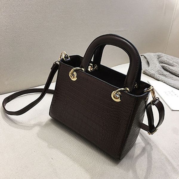 

new high - quality crocodile pattern small square bag, ladies crossbody bag, european and american designer temperament handbag