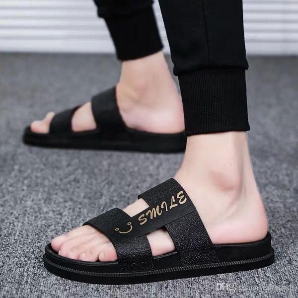 

slippers men 2019 new youth tide shoes summer soft sand shoes korean version of the trend men's casual shoes, Black