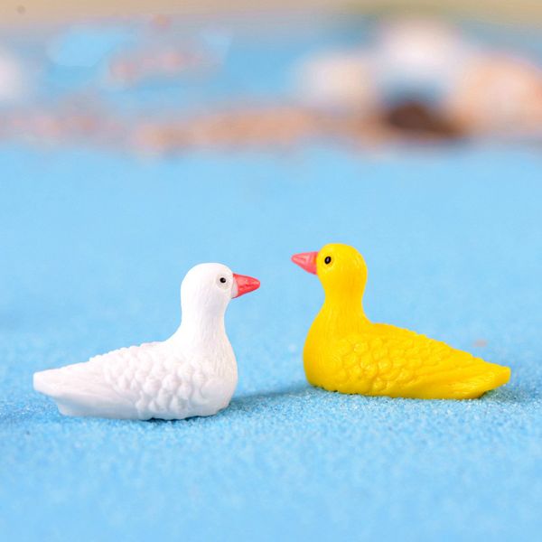 Acheter Jaune Blanc Oiseau De Mer Dessin Animé Paysage Méditerranéen Mouette Jouet Miniature Fée Jardin Décoration Mousse Micro Paysage Accessoire Diy
