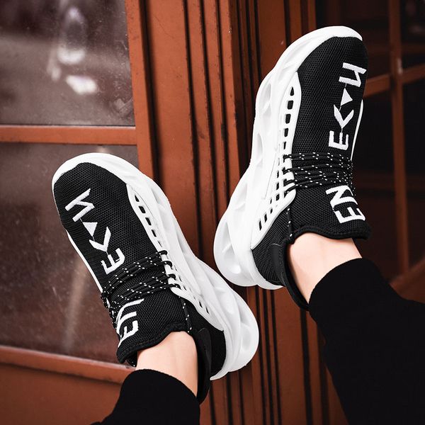 

new style breathable men running shoes 2020 blade cushioning sports shoes comfortable walking jogging training zapatillas