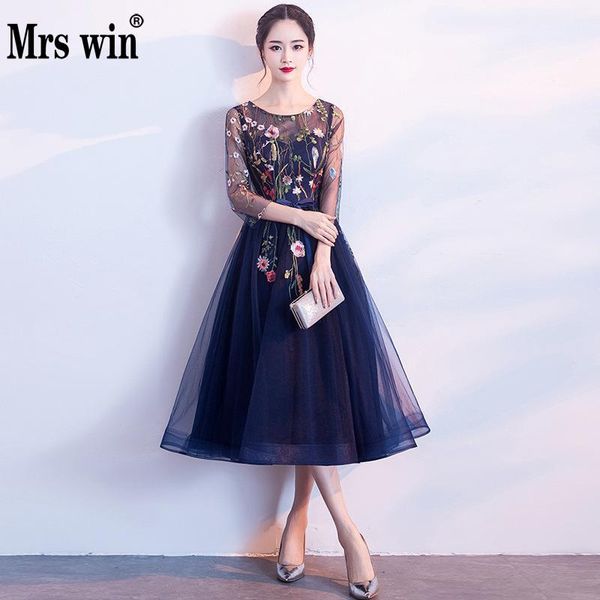 

mrs win 2019 new flower banquet evening dress fashion elegant long section annual meeting host dress female party dinner l, White;black