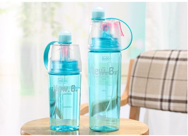 Nuovo spray di plastica creativo all'aperto bottiglia portatile escursionismo ciclismo fitness spray bottiglia per bambini bollitore di raffreddamento idratante per regalo estivo