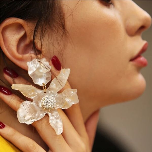 

girlgo brand bohemia big flower resin stud earrings for women trendy beads hanging earrings statement jewelry pendientes, Golden;silver